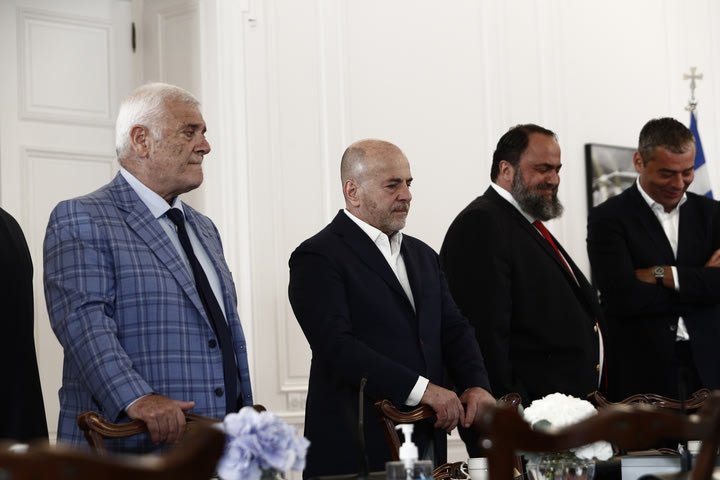Συνάντηση Τσέφεριν – Μητσοτάκη: Ολοκληρώθηκε η σύσκεψη, αποχώρησαν οι Μελισσανίδης, Μαρινάκης και Αλαφούζος