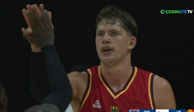 ΗΠΑ – Γερμανία: Φοβερό κάρφωμα του Μο Βάγκνερ μπροστά στον Τζος Χαρτ