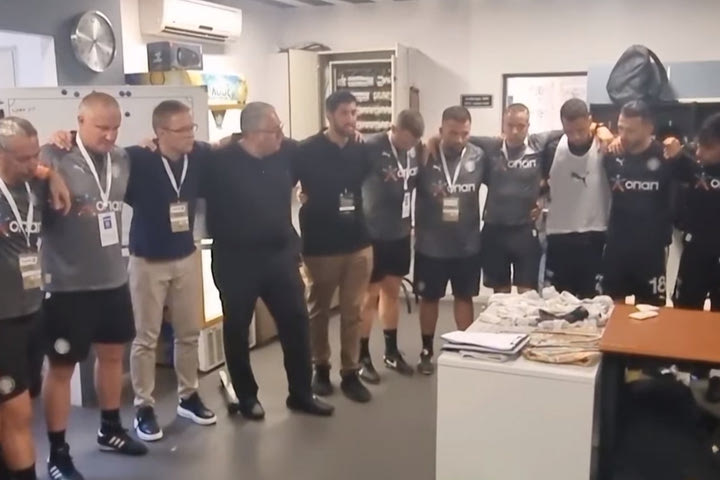 ΟΦΗ: Η ηγετική ομιλία του Δημήτρη Μπούση λίγο πριν από το ματς με τον Άρη