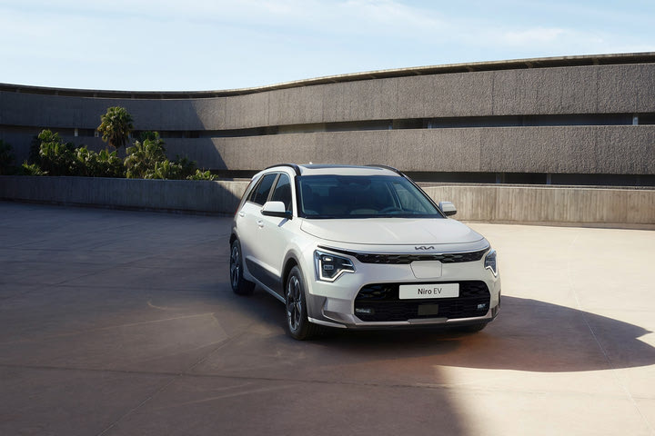 Διπλό βραβείο Red Dot για την Kia