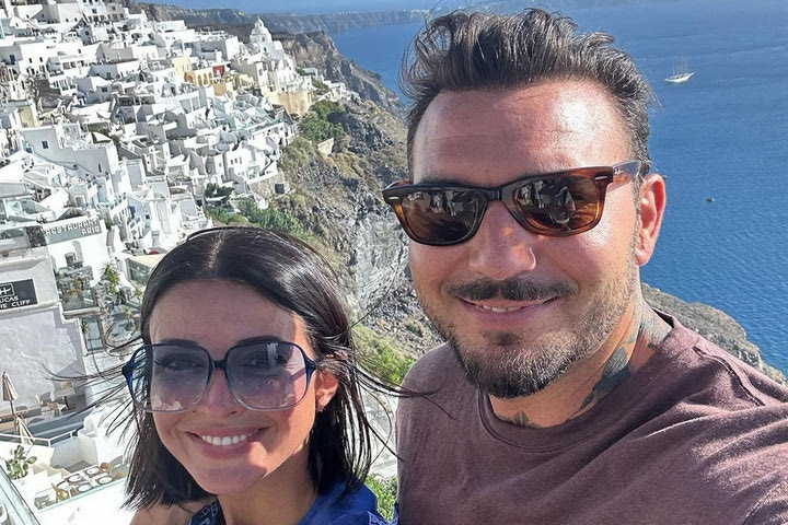 Ο Ρομπέρτο παρήγγειλε φρέντο καπουτσίνο στη Σαντορίνη και θυμήθηκε τα παλιά