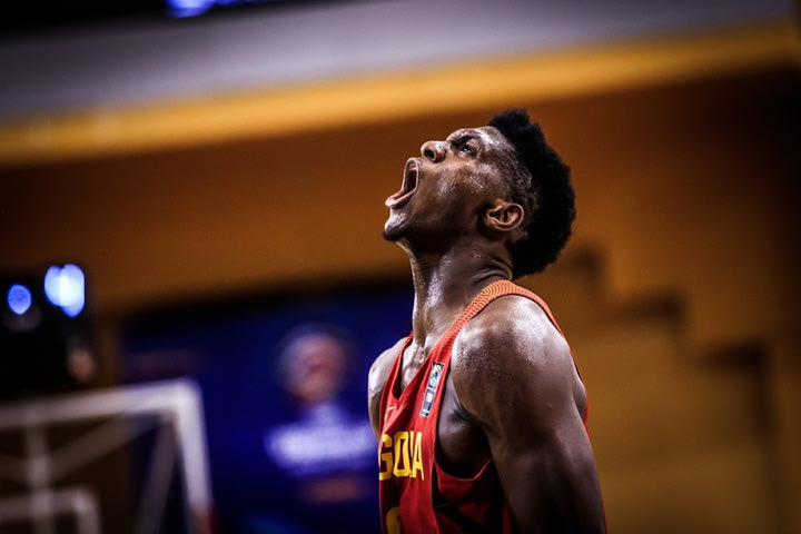 MundoBasket 2023: Ο Σίλβιο Ντε Σόουζα του Άρη στην αποστολή της Ανγκόλα