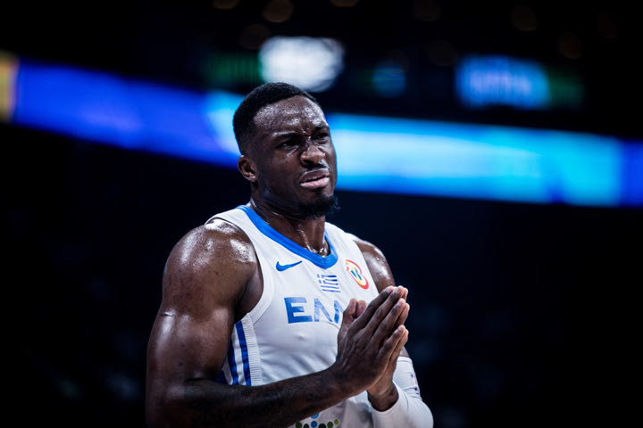 Θανάσης Αντετοκούνμπο
