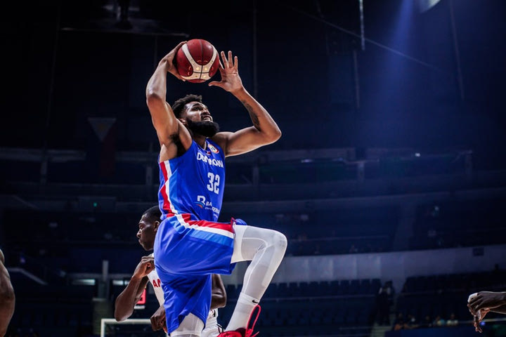 MundoBasket 2023, Ανγκόλα – Δομινικανή Δημοκρατία 67-75: Η ομάδα του Τάουνς κλείδωσε την πρωτιά με το 3/3