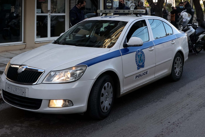 Διαμαρτυρία των αστυνομικών Θεσσαλονίκης για την ταυτόχρονη παρουσία Μητσοτάκη και τη διεξαγωγή του ΠΑΟΚ – Άρης