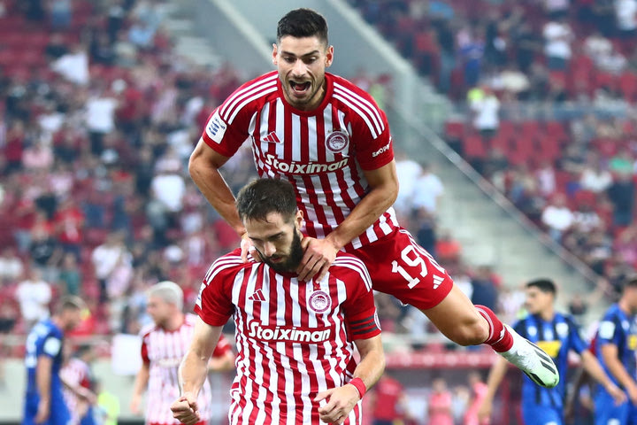 Ολυμπιακός – Λαμία 4-0: Από τεσσάρα σε τεσσάρα οι απόλυτοι ερυθρόλευκοι με ηγέτη Φορτούνη και killer Μασούρα