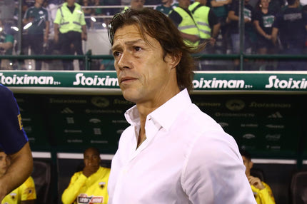 Almeyda knows, τελεία και παύλα