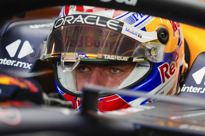 Φερστάπεν: “Η Red Bull RB19 δεν οδηγείται στη Σιγκαπούρη, καμία ελπίδα για νίκη στον αγώνα”