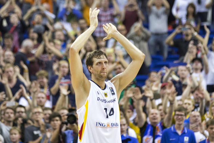 MundoBasket 2023: Η Γερμανία στην κορυφή του κόσμου στην επέτειο του “αντίο” του Ντιρκ Νοβίτσκι