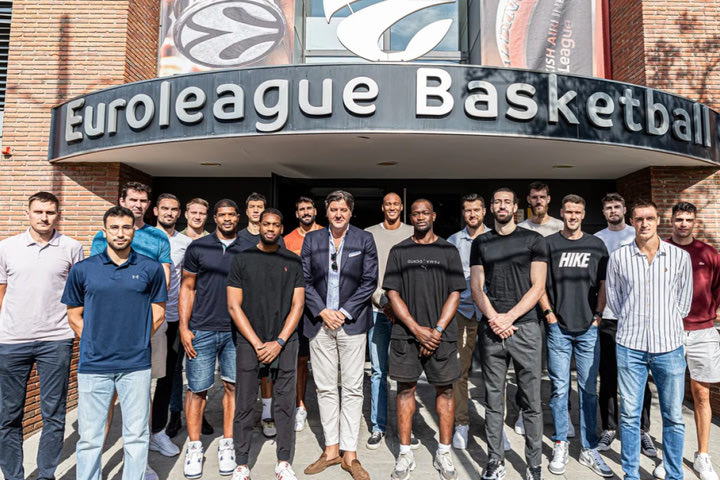 EuroLeague: Πίτερς και Γκριγκόνις εκπροσώπησαν Ολυμπιακό και Παναθηναϊκό στην συνάντηση της Ένωσης Παικτών με τον Μποντιρόγκα