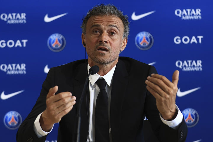 Ενρίκε: “Θα πλήρωνα για να δω τον Ντεμπελέ”