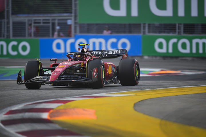 Formula 1, GP Σιγκαπούρης: Σάινθ και Ferrari έμειναν στην κορυφή, παραμένουν οι μπελάδες για τη Red Bull