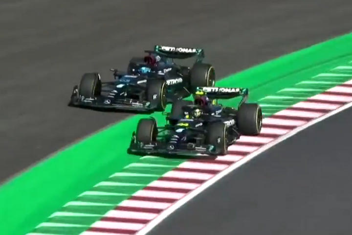Formula 1: Ο Ράσελ εκνευρίστηκε με την επιθετικότητα του Χάμιλτον και γκρίνιαξε στο team radio