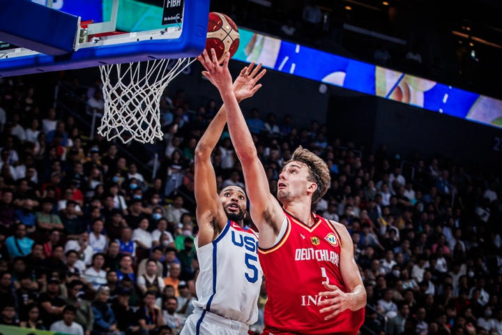 MundoBasket 2023: ΗΠΑ και Γερμανία προσέφεραν το δεύτερο πιο παραγωγικό πρώτο μέρος σε Παγκόσμιο