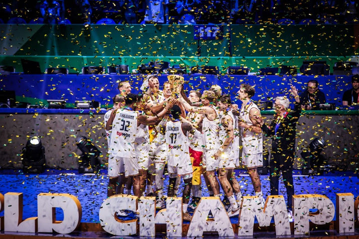 MundoBasket 2023, Γερμανία: Η απονομή του τροπαίου στους παγκόσμιους πρωταθλητές