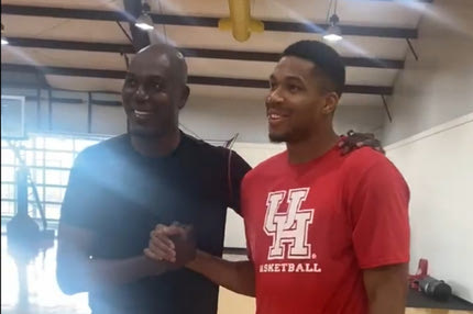 NBA: Ο Γιάννης Αντετοκούνμπο ξεκίνησε προπονήσεις με τον Ολάζουον