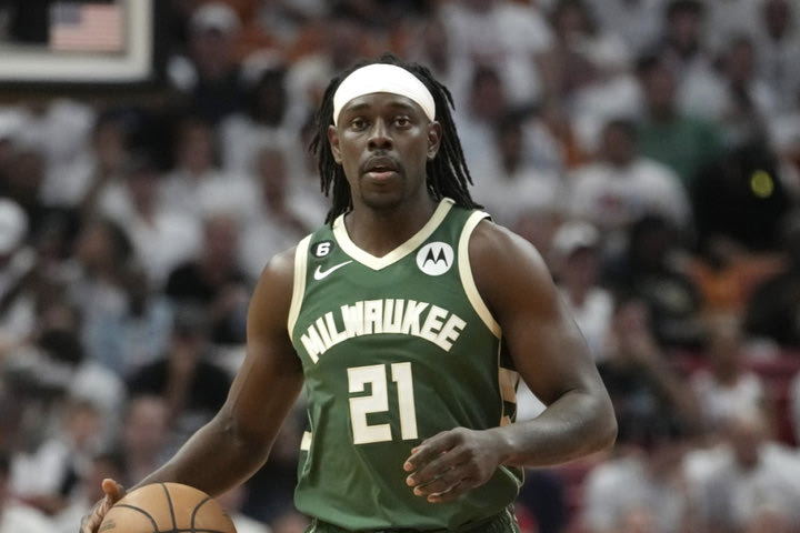 NBA: Σίξερς και Χιτ καλοβλέπουν την περίπτωση του Τζρου Χόλιντεϊ