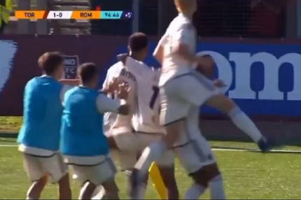 Με κεφαλιά buzzer beater ο Κεραμίτσης ισοφάρισε στο 90+5′ για τη Ρόμα Κ19