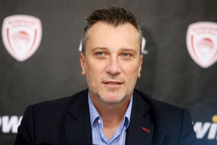 Λεπενιώτης για Βεζένκοβ: “Ήταν και παραμένει πολύ σημαντικό μέλος του Ολυμπιακού, αλλά είναι παίκτης των Τορόντο Ράπτορς”