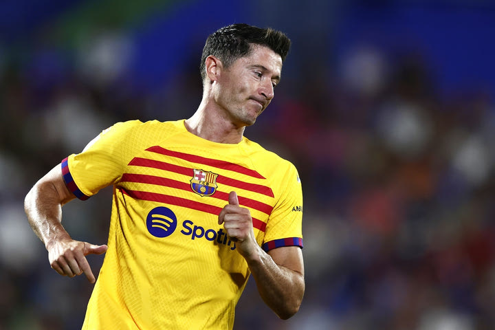 Ξέσπασε ο Λεβαντόβσκι: “Οι διαιτητές σκοτώνουν τη La Liga”