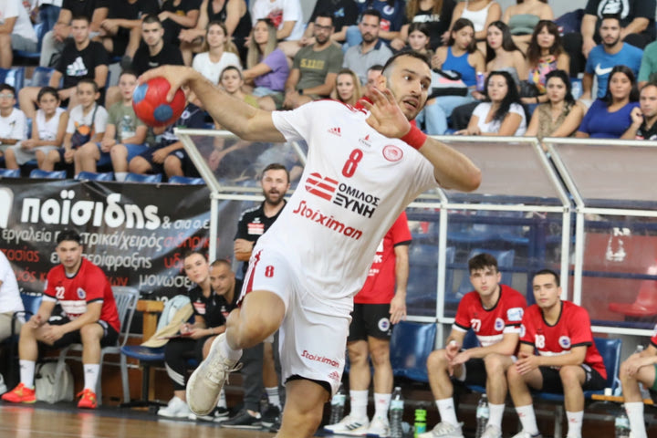 Handball Premier: Με φόρα από το Super Cup ο Ολυμπιακός, δύσκολη νίκη για ΑΕΚ