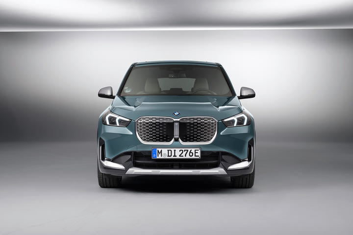 Αυτή είναι η φθηνότερη ηλεκτρική BMW iX1
