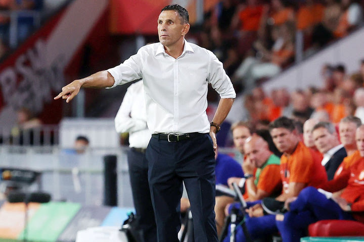 Πογέτ: “Ζηλεύω γιατί παίξαμε σε γεμάτα γήπεδα, ανυπομονώ πότε θα γίνει το ίδιο και σ’ εμάς”
