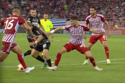 Ολυμπιακός – Φράιμπουργκ: Ο Ρέτσος πάτησε αντίπαλο και ο Γκρίφο πήγε στην άσπρη βούλα, για να δώσει ξανά προβάδισμα στους Γερμανούς