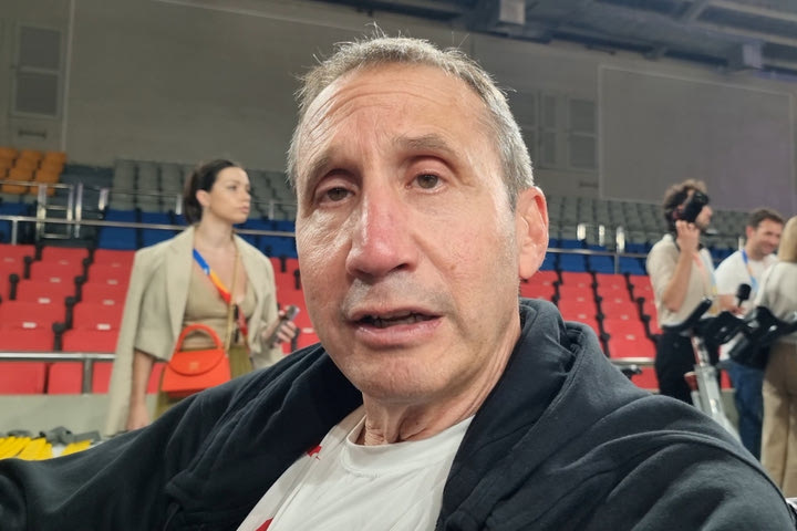 Ο Ντέιβιντ Μπλατ στο SPORT24: “Τυχεροί που έχουμε τον Ζόρντι Φερνάντεθ, περήφανος για την εθνική ομάδα του Καναδά”