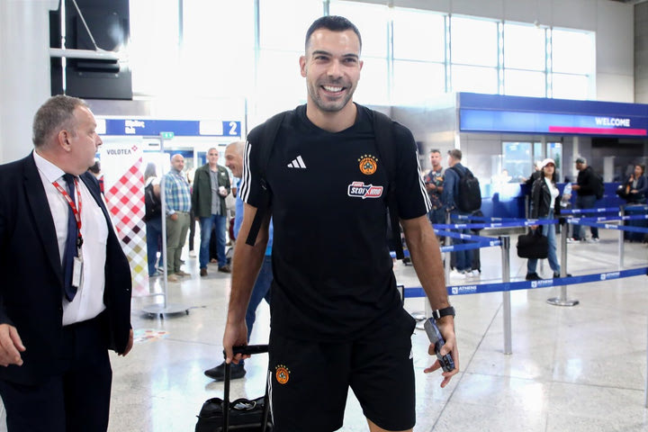 Το τσάρτερ της χαράς και της Εθνικής, ιδού η Ρόδος, ιδού ο Σλούκας κι ο Σπανούλης