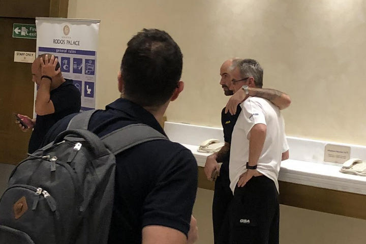 Η αγκαλιά Γκατζούλη – Σπανούλη, μία ημέρα πριν από το Ολυμπιακός – Περιστέρι