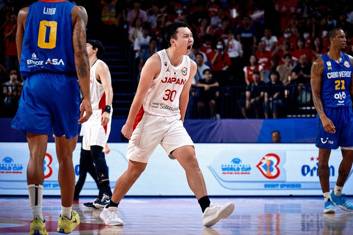 MundoBasket 2023, Ιαπωνία – Πράσινο Ακρωτήρι 80-71: Στους Ολυμπιακούς Αγώνες οι Ιάπωνες με καυτούς Τομινάγκα και Χόκινσον