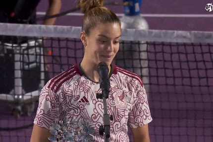 Με φανέλα Μεξικού η Σάκκαρη: “Θέλω να αφιερώσω αυτό το τρόπαιο στον παππού μου που έφυγε από τη ζωή πέρυσι”