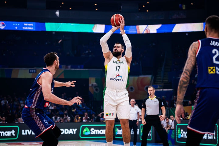 MundoBasket 2023: Ο Βαλαντσιούνας άφησε πίσω του τον Κλέιζα και έγινε πρώτος σκόρερ της Λιθουανίας σε επίπεδο Παγκοσμίου
