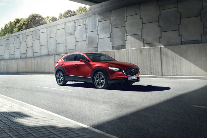 Αυτές είναι οι βελτιώσεις του ανανεωμένου SUV CX-30 της Mazda – Τιμές