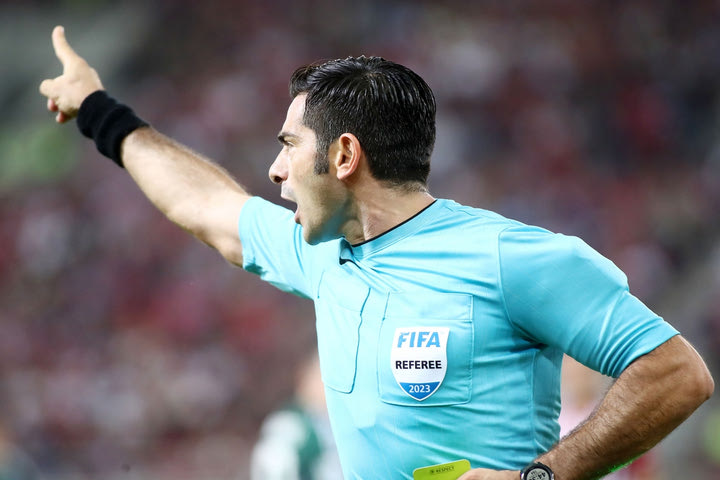 Stoiximan Super League: Αντικατάσταση του διαιτητή στο Άρης – Ολυμπιακός, λόγω του προγράμματος του Μαρέσκα