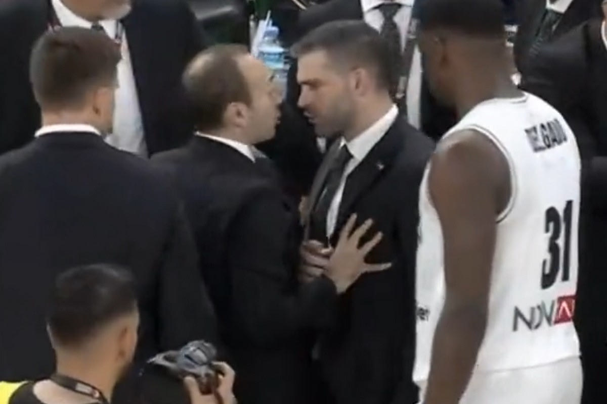Τουρκία: Το buzzer beater του Άλμαν έφερε νεύρα και ένταση ανάμεσα στους προπονητές στο Νταρουσάφακα – Μπεσίκτας