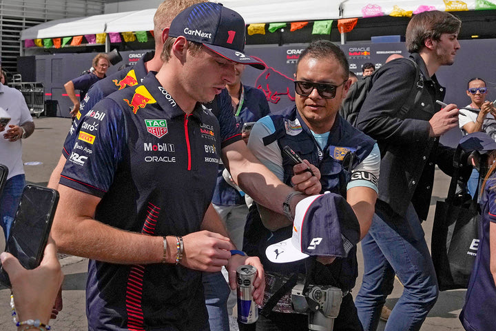 Μέτρα ασφαλείας και σωματοφύλακες για τον Φερστάπεν στο Μεξικό