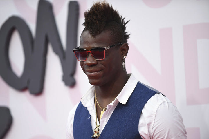 Συνεχίζεται η κόντρα Μπαλοτέλι – Ιμπραχίμοβιτς: “Είχα πάντα πιο ισχυρή προσωπικότητα από εκείνον”