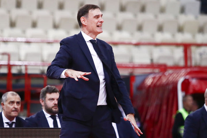 Μπαρτζώκας: “Δεν είναι μια νίκη που μπορούμε να υποτιμήσουμε, θα κοιτάξουμε να επιβιώσουμε”