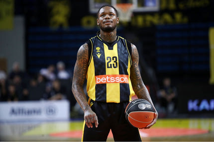 ΜάκΛεμορ: “Δεν βίασα την κοπέλα, η αλήθεια θα λάμψει”