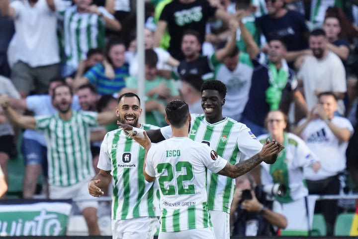Europa League: Μια ανάσα από τους 16 η Μπέτις κι η Αταλάντα