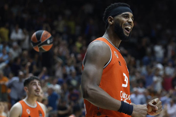 Βαλένθια – Άλμπα 79-71: Οι Ισπανοί λύγισαν τους Γερμανούς και συνεχίζουν στα ψηλά