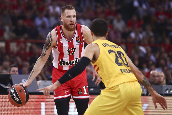 Η βαθμολογία της EuroLeague μετά από την ήττα του Ολυμπιακού από τη Μπαρτσελόνα