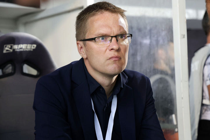 Τέλος ο Νταμπράουσκας από την Ομόνοια