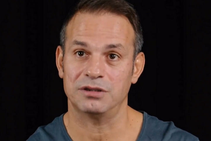 Νικολαΐδης: “Το ποδόσφαιρο του Αλμέιδα μοιάζει με του Κλοπ, θεωρώ ότι θα έπιανε στην Αγγλία”