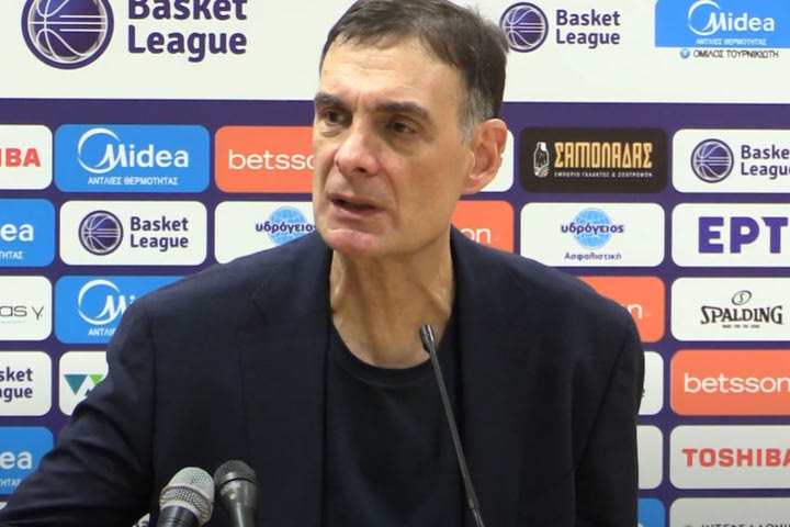 Το video με τον εκνευρισμένο Μπαρτζώκα μετά από το Άρης – Ολυμπιακός