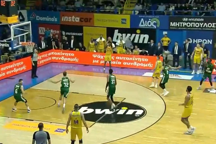 Περιστέρι bwin – Παναθηναϊκός: Το buzzer beater τρίποντο του Χαντς που έστειλε τη διαφορά στο +12 στο τέλος του πρώτου μέρους