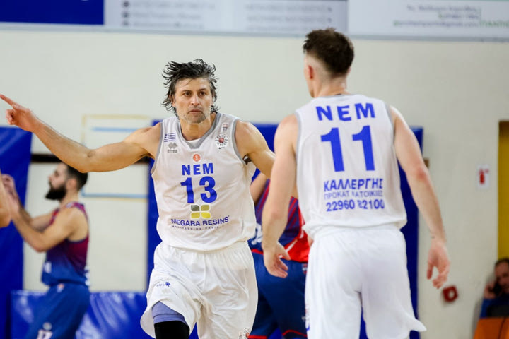 Elite League: Ο 46χρονος Καλλινικίδης ξεκίνησε τη σεζόν με double-double