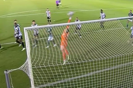 Παναθηναϊκός – ΠΑΟΚ: Ο Κοτάρσκι είπε “όχι” στον Γεντβάι με εντυπωσιακή επέμβαση